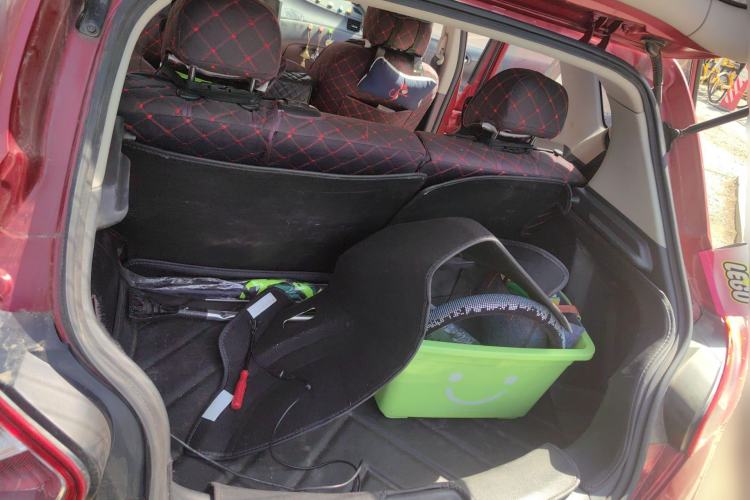 Used Nissan Tiida 2014 1.6L CVT Smart Model Trunk
