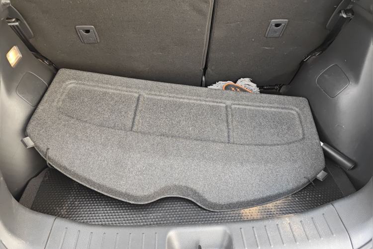 Used Nissan Tiida 2014 1.6L CVT Smart Model Trunk