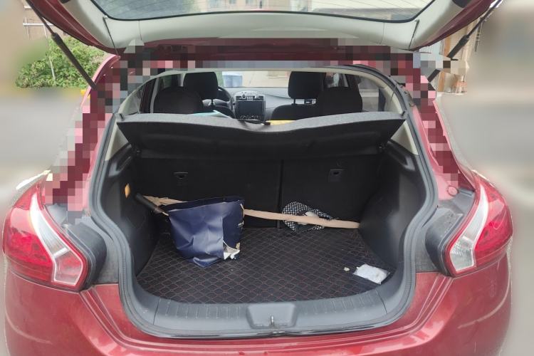Used Nissan Tiida 2014 1.6L CVT Comfort Model Trunk
