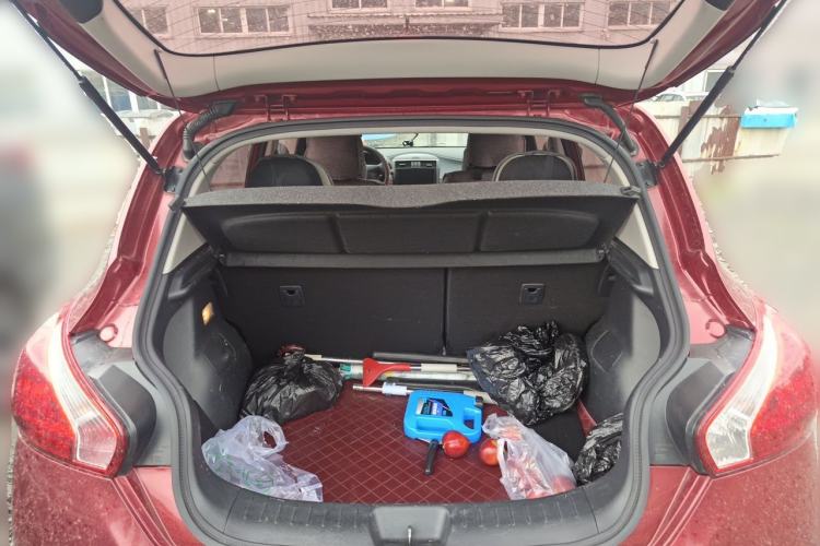 Used Nissan Tiida 2014 1.6L CVT Comfort Model Trunk