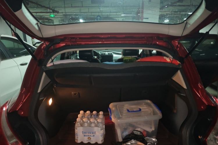 Used Nissan Tiida 2014 1.6L CVT Smart Model Trunk