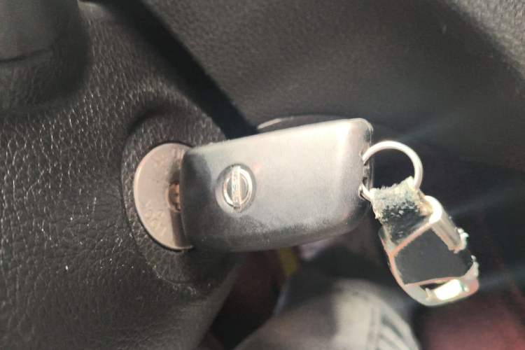 Used Nissan Tiida 2014 1.6L CVT Comfort Model Vehicle Key