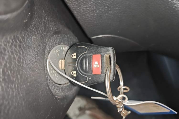 Used Nissan Tiida 2014 1.6L CVT Comfort Model Vehicle Key