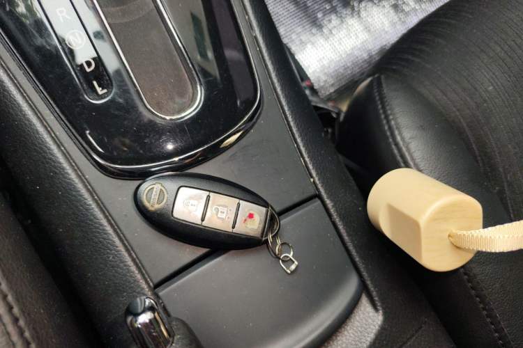 Used Nissan Tiida 2014 1.6L CVT Smart Model Vehicle Key