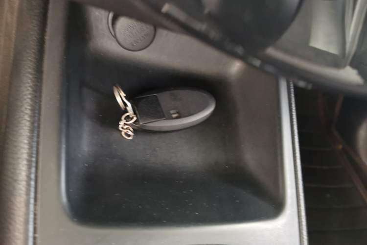 Used Nissan Tiida 2014 1.6L CVT Smart Model Vehicle Key