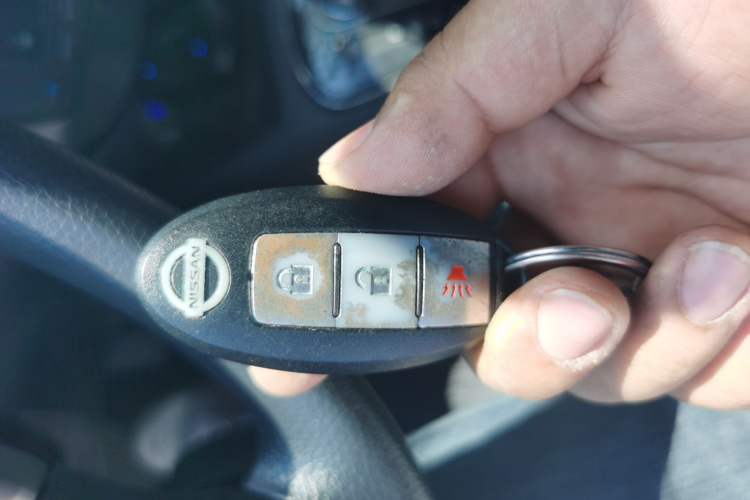 Used Nissan Tiida 2014 1.6L CVT Smart Model Vehicle Key