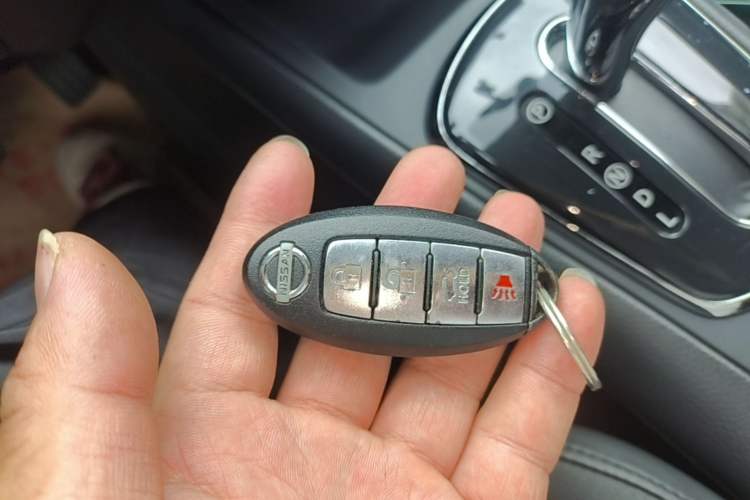 Used Nissan Tiida 2014 1.6L CVT Smart Model Vehicle Key