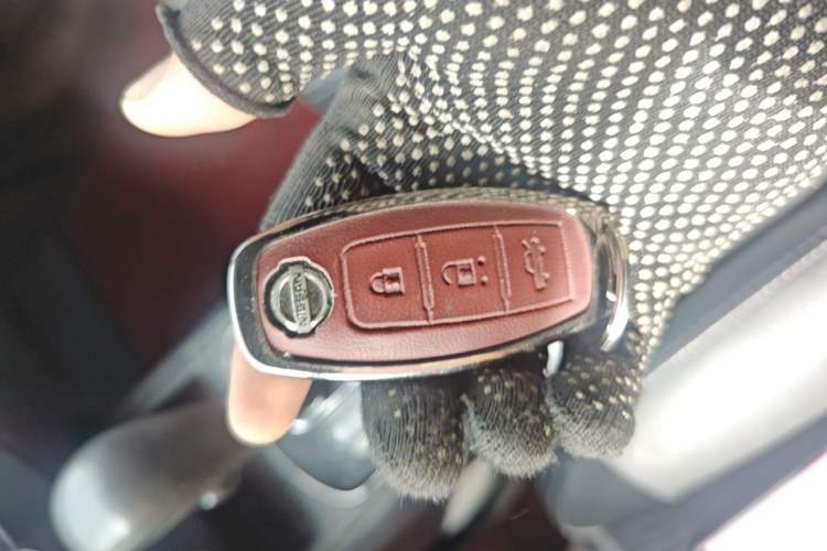 Used Nissan Tiida 2014 1.6L CVT Smart Model Vehicle Key
