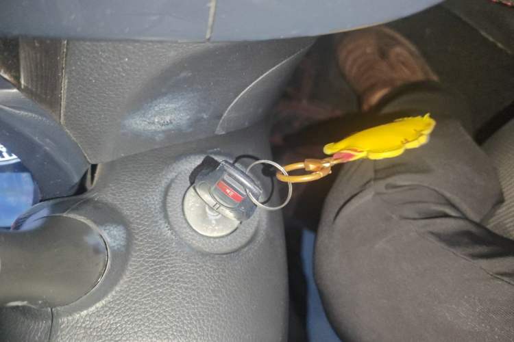 Used Nissan Tiida 2014 1.6L CVT Comfort Model Vehicle Key