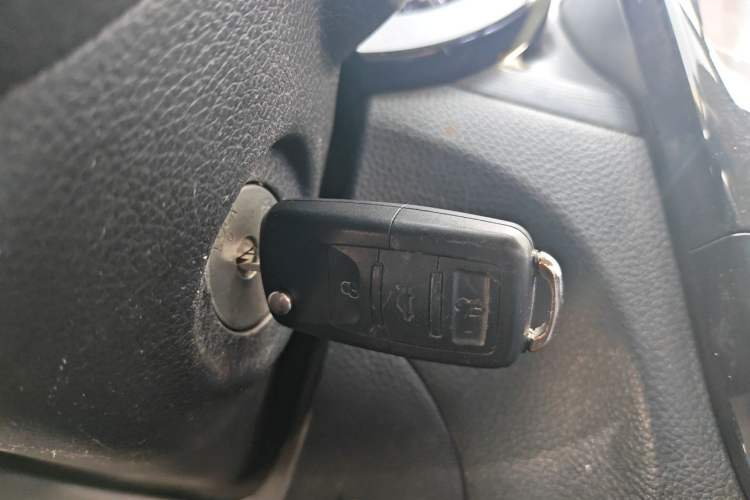 Used Nissan Tiida 2014 1.6L CVT Comfort Model Vehicle Key
