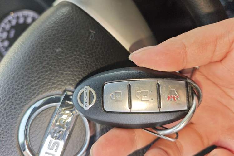 Used Nissan Tiida 2014 1.6L CVT Smart Model Vehicle Key