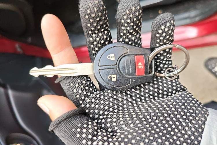 Used Nissan Tiida 2014 1.6L CVT Comfort Model Vehicle Key