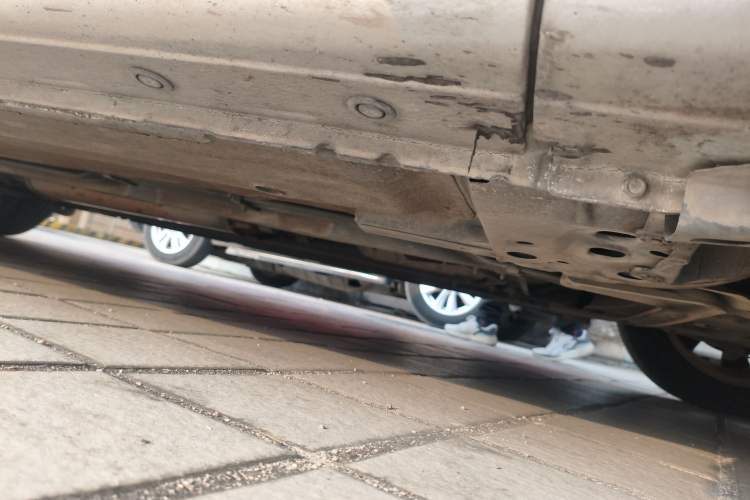 Used Nissan Tiida 2014 1.6L CVT Comfort Model Chassis Front Right