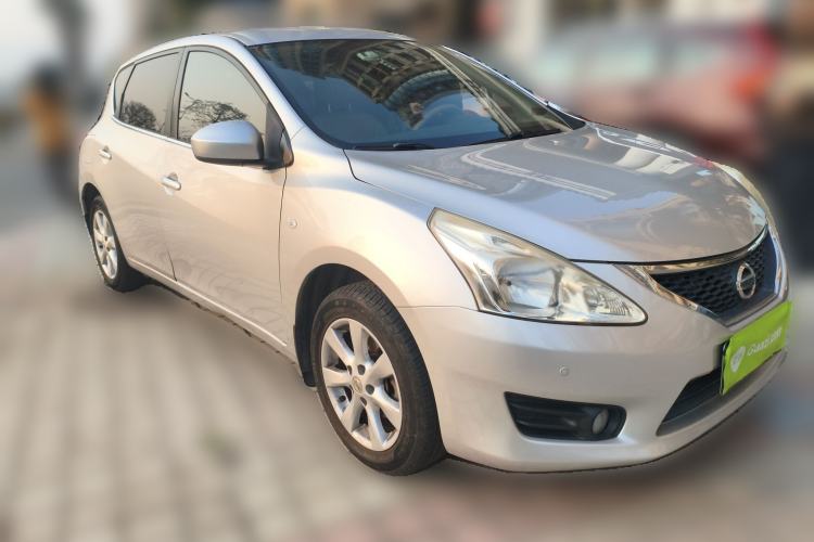 Used Nissan Tiida 2014 1.6L CVT Comfort Model Front Right 45 Deg