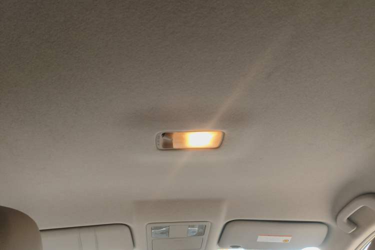 Used Nissan Tiida 2014 1.6L CVT Comfort Model Headliner