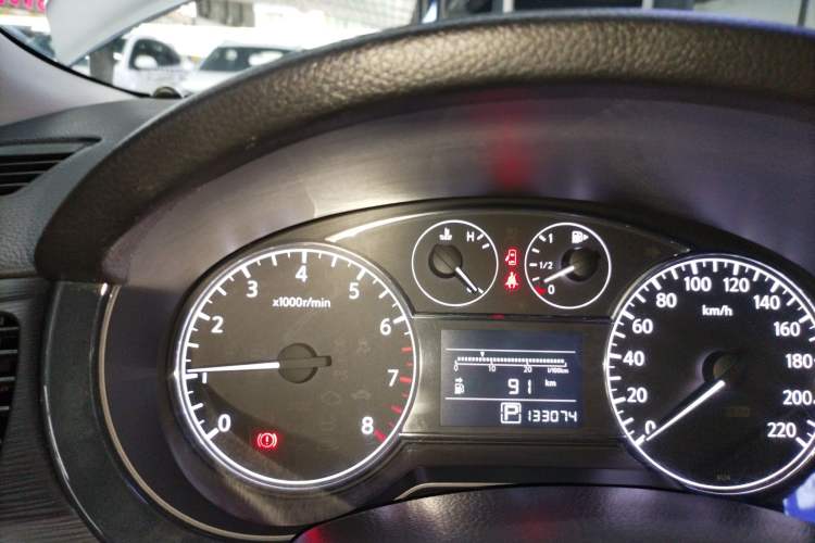 Used Nissan Tiida 2014 1.6L CVT Comfort Model Instrument Cluster