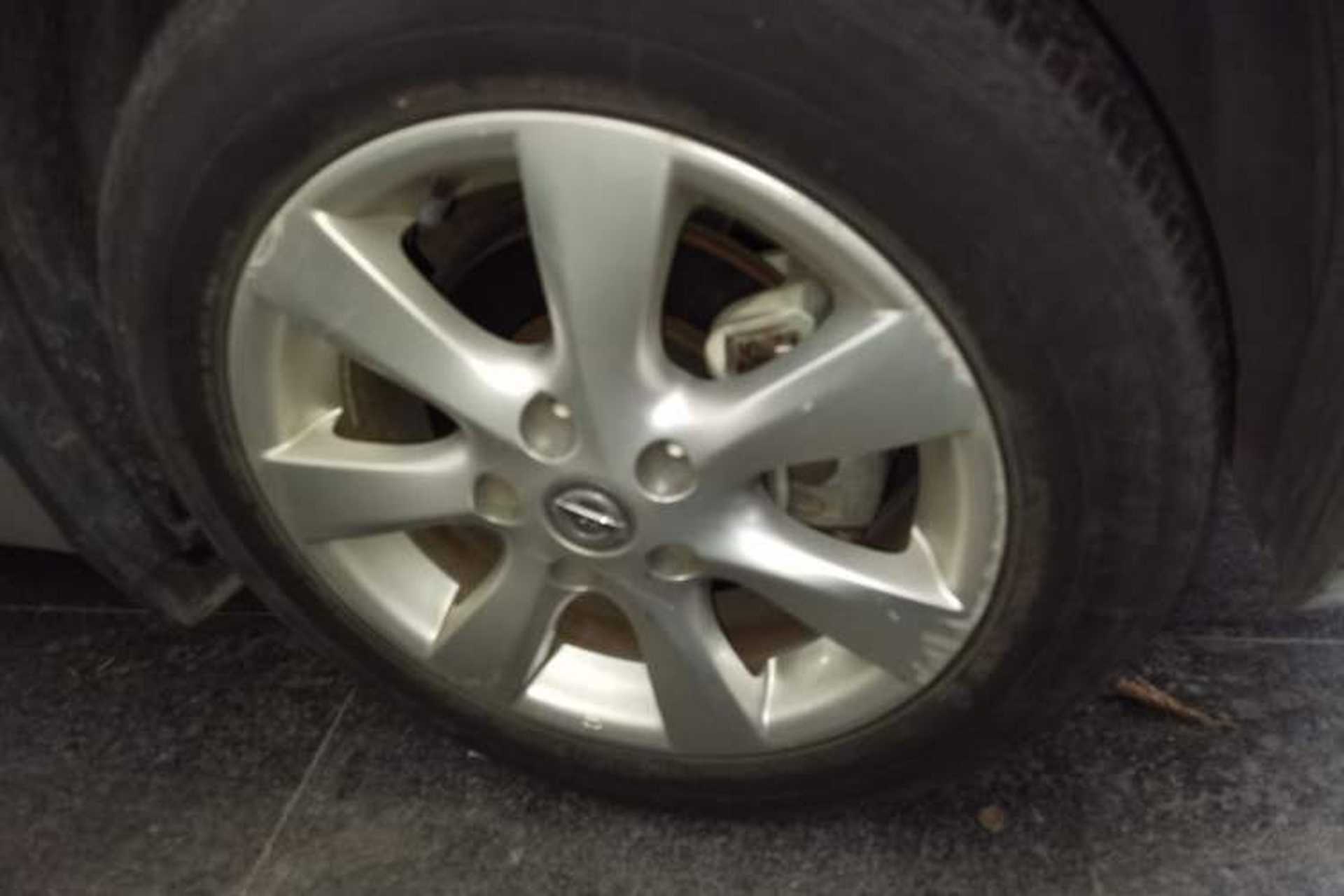 Used Nissan Tiida 2014 1.6L CVT Cool Cafe Edition Right Front Wheel Hub