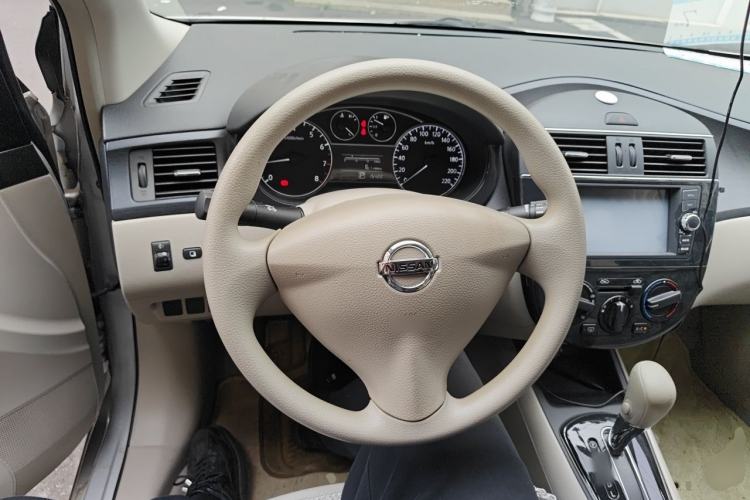 Used Nissan Tiida 2014 1.6L CVT Comfort Model Steering Wheel