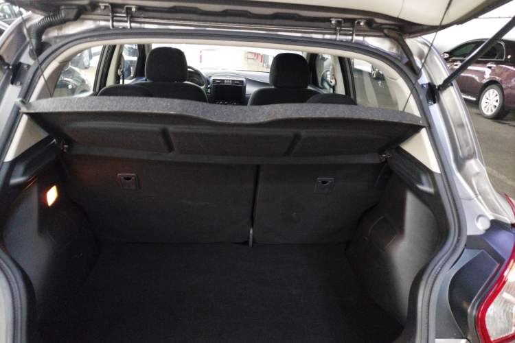 Used Nissan Tiida 2014 1.6L CVT Comfort Model Trunk