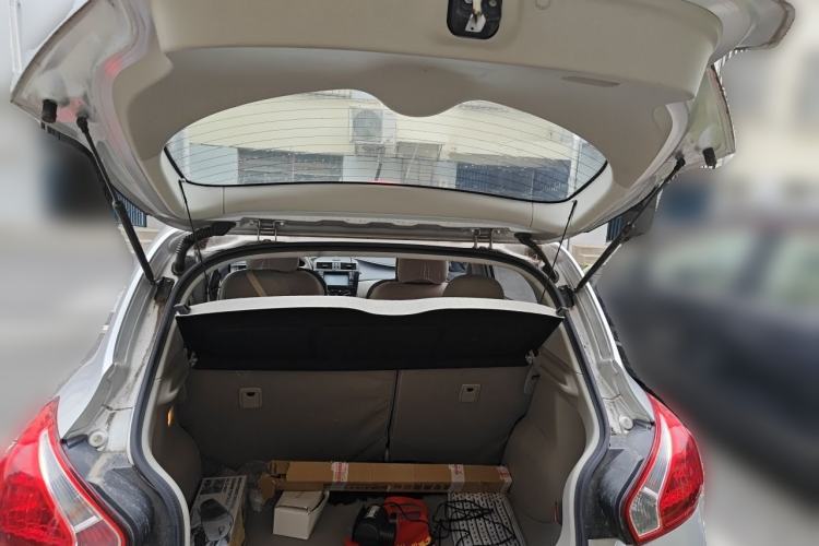 Used Nissan Tiida 2014 1.6L CVT Comfort Model Trunk