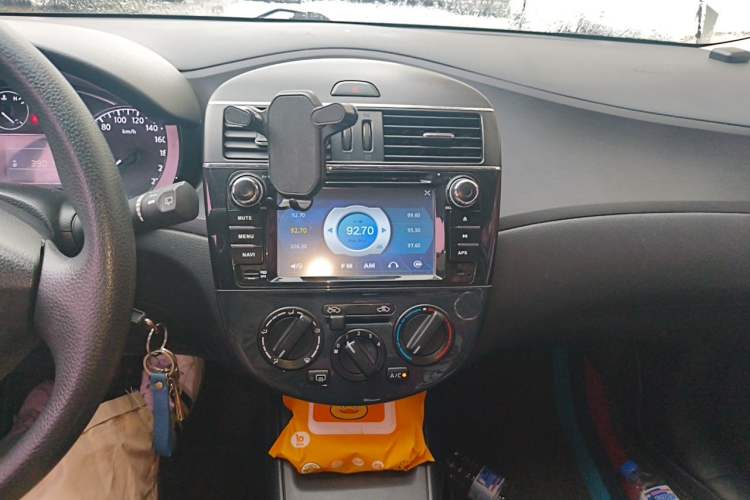 Used Nissan Tiida 2014 1.6L Manual Comfort Model Audio And AC Panel