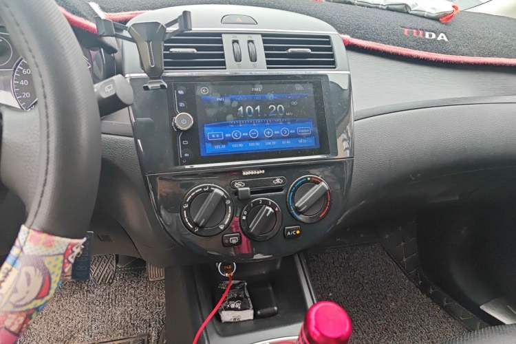 Used Nissan Tiida 2014 1.6L Manual Comfort Model Audio And AC Panel