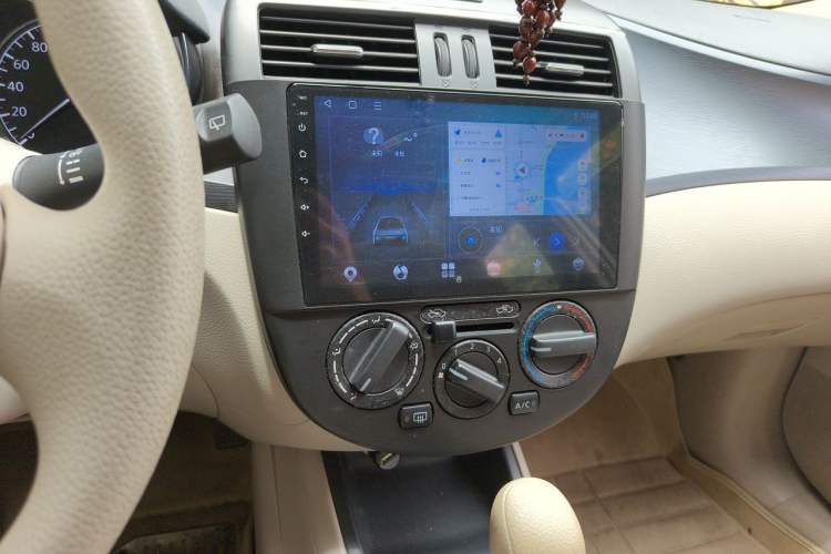 Used Nissan Tiida 2014 1.6L CVT Comfort Model Audio And AC Panel