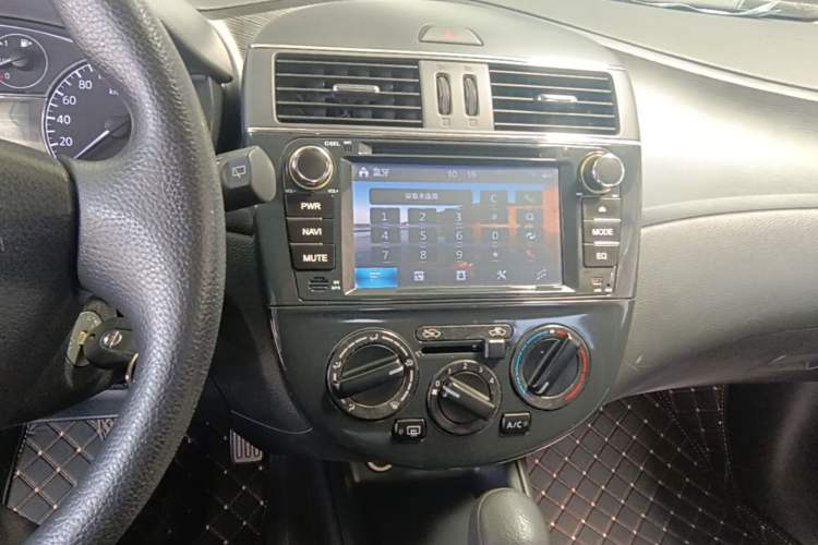 Used Nissan Tiida 2014 1.6L CVT Comfort Model Audio And AC Panel