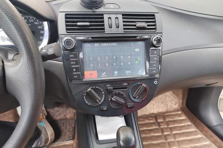 Used Nissan Tiida 2014 1.6L CVT Comfort Model Audio And AC Panel