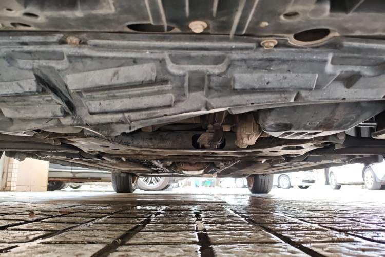 Used Nissan Tiida 2014 1.6L CVT Smart Model Chassis Front