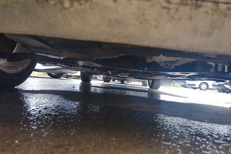Used Nissan Tiida 2014 1.6L Manual Comfort Model Chassis Front