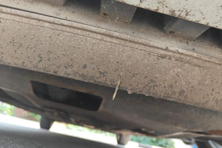 Used Nissan Tiida 2014 1.6L CVT Smart Model Chassis Front