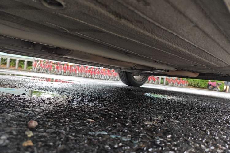 Used Nissan Tiida 2014 1.6L CVT Cool Cafe Edition Chassis Front Left