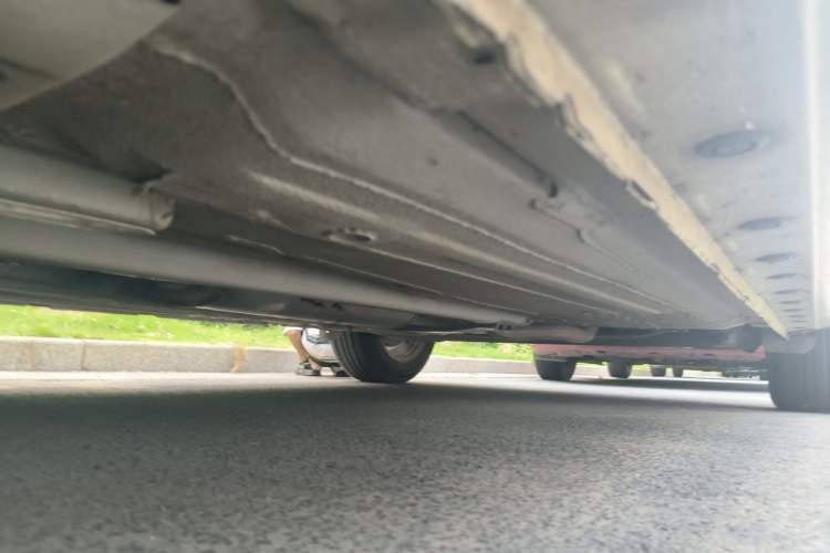 Used Nissan Tiida 2014 1.6L CVT Cool Cafe Edition Chassis Front Left