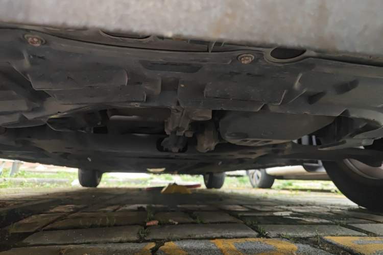 Used Nissan Tiida 2014 1.6L CVT Smart Model Chassis Front