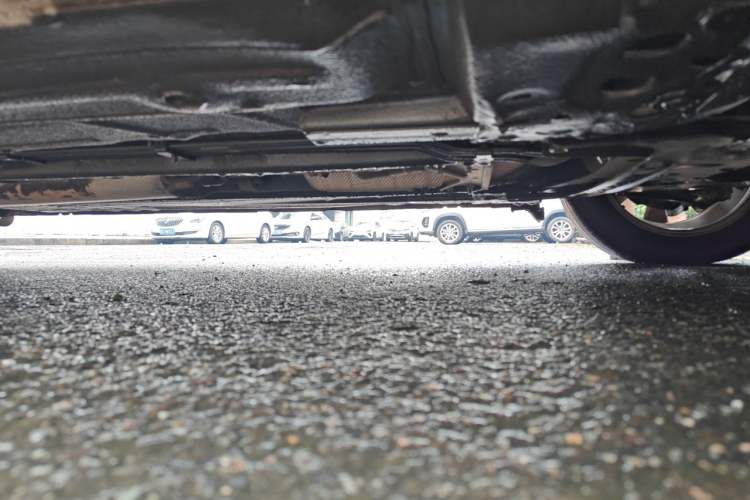 Used Nissan Tiida 2014 1.6L CVT Comfort Model Chassis Front Right