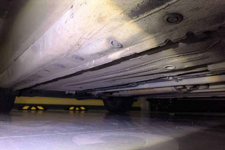Used Nissan Tiida 2014 1.6L CVT Smart Model Chassis Front Right