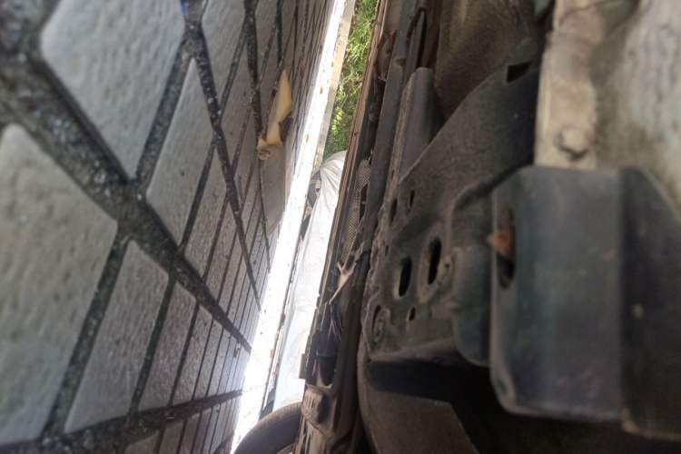 Used Nissan Tiida 2014 1.6L CVT Comfort Model Chassis Front Right