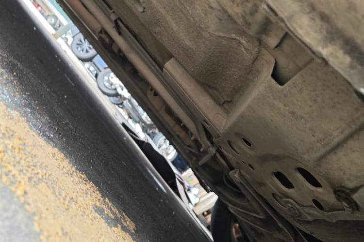 Used Nissan Tiida 2014 1.6L CVT Smart Model Chassis Front Right