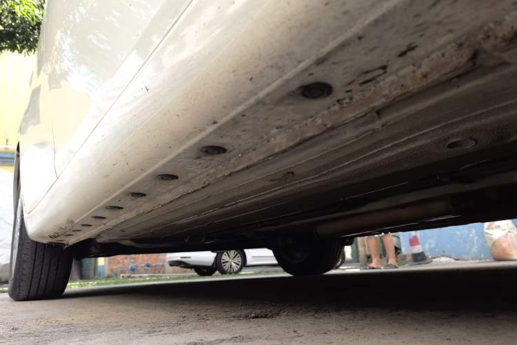 Used Nissan Tiida 2014 1.6L CVT Comfort Model Chassis Front Right