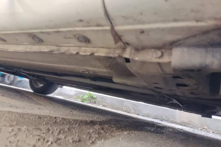 Used Nissan Tiida 2014 1.6L CVT Smart Model Chassis Front Right