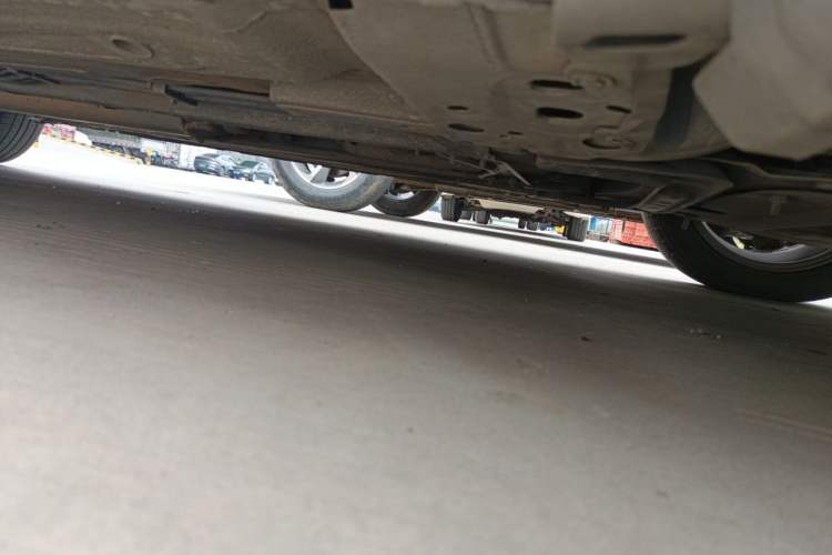 Used Nissan Tiida 2014 1.6L CVT Comfort Model Chassis Front Right
