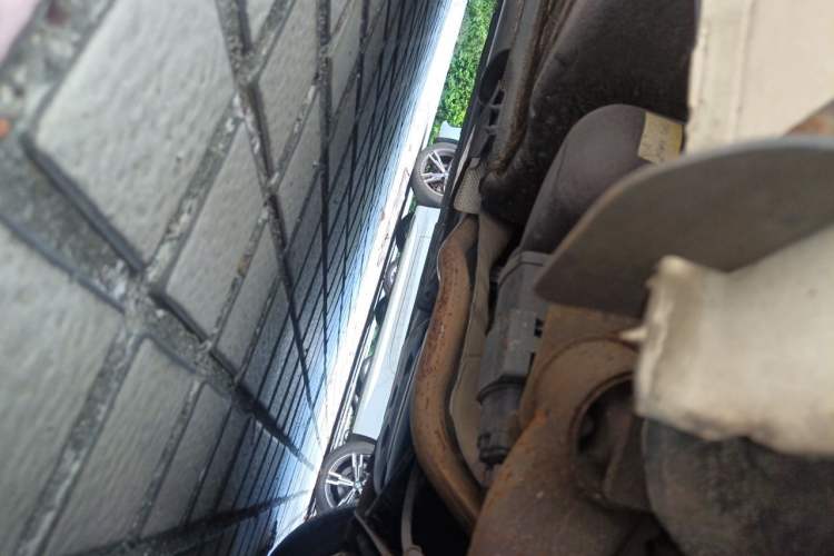 Used Nissan Tiida 2014 1.6L CVT Comfort Model Chassis Rear Left