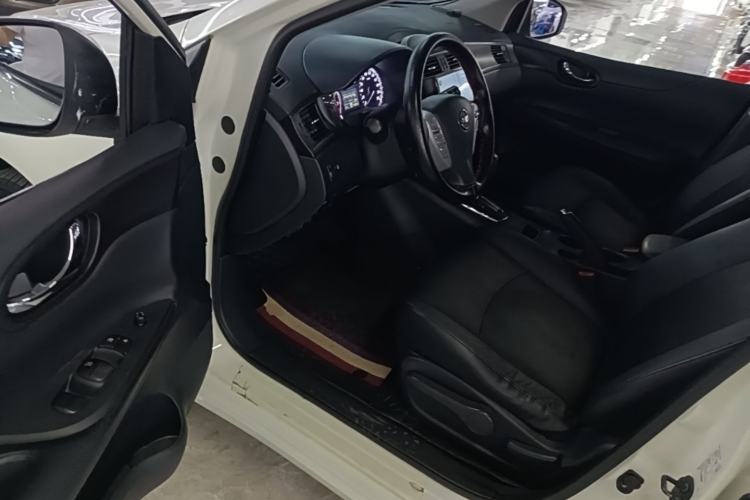 Used Nissan Tiida 2014 1.6L CVT Smart Model Driver Seat