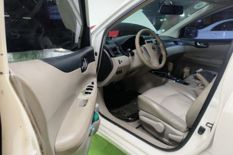 Used Nissan Tiida 2014 1.6L CVT Smart Model Driver Seat