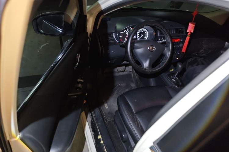 Used Nissan Tiida 2014 1.6L CVT Comfort Model Driver Seat
