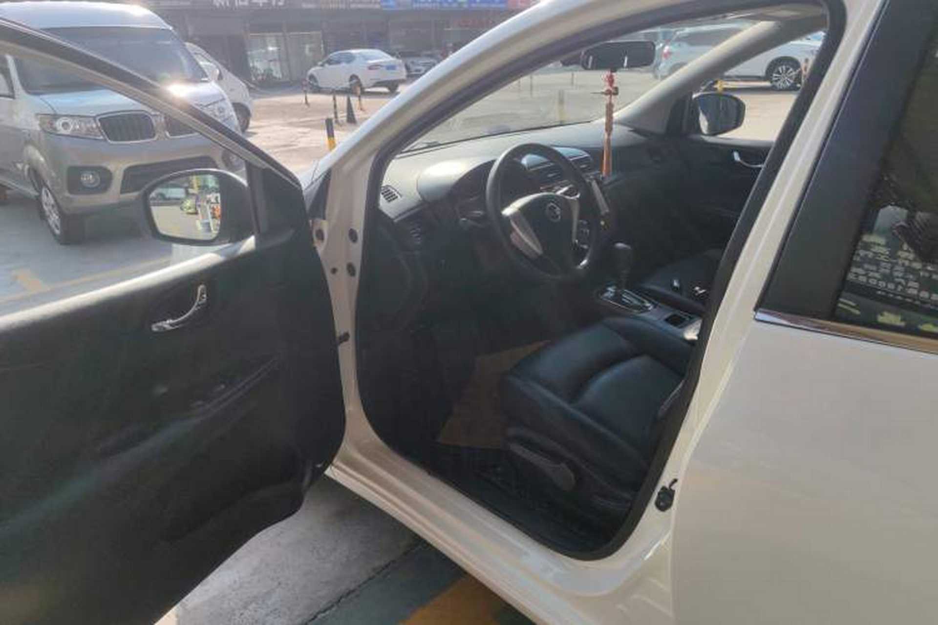 Used Nissan Tiida 2014 1.6L CVT Smart Model Driver Seat