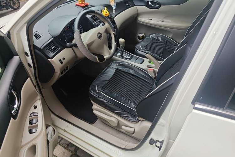 Used Nissan Tiida 2014 1.6L CVT Smart Model Driver Seat