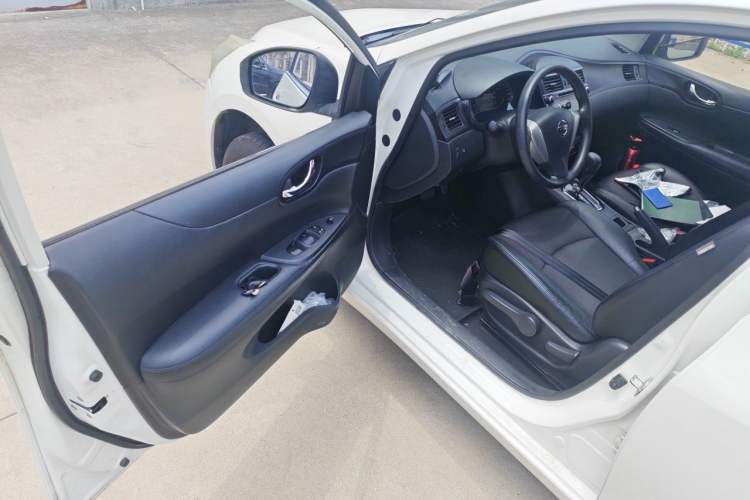 Used Nissan Tiida 2014 1.6L CVT Smart Model Driver Seat
