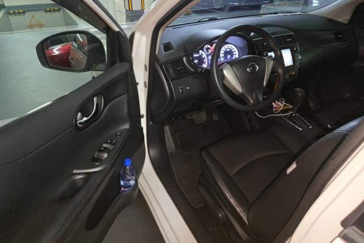 Used Nissan Tiida 2014 1.6L CVT Smart Model Driver Seat